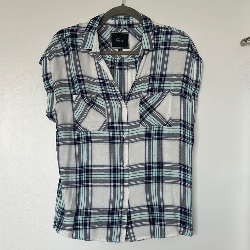 Rails Gray and Blue Fitted Button Down Shirt with Notched Collar